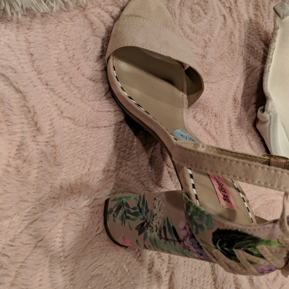 Betsey johnson shoes
